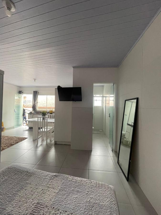 Hospedagem Confortavel E Pratica Para Viajantes E Ferias - Proxima A Br-101 เซาโจเซ ภายนอก รูปภาพ