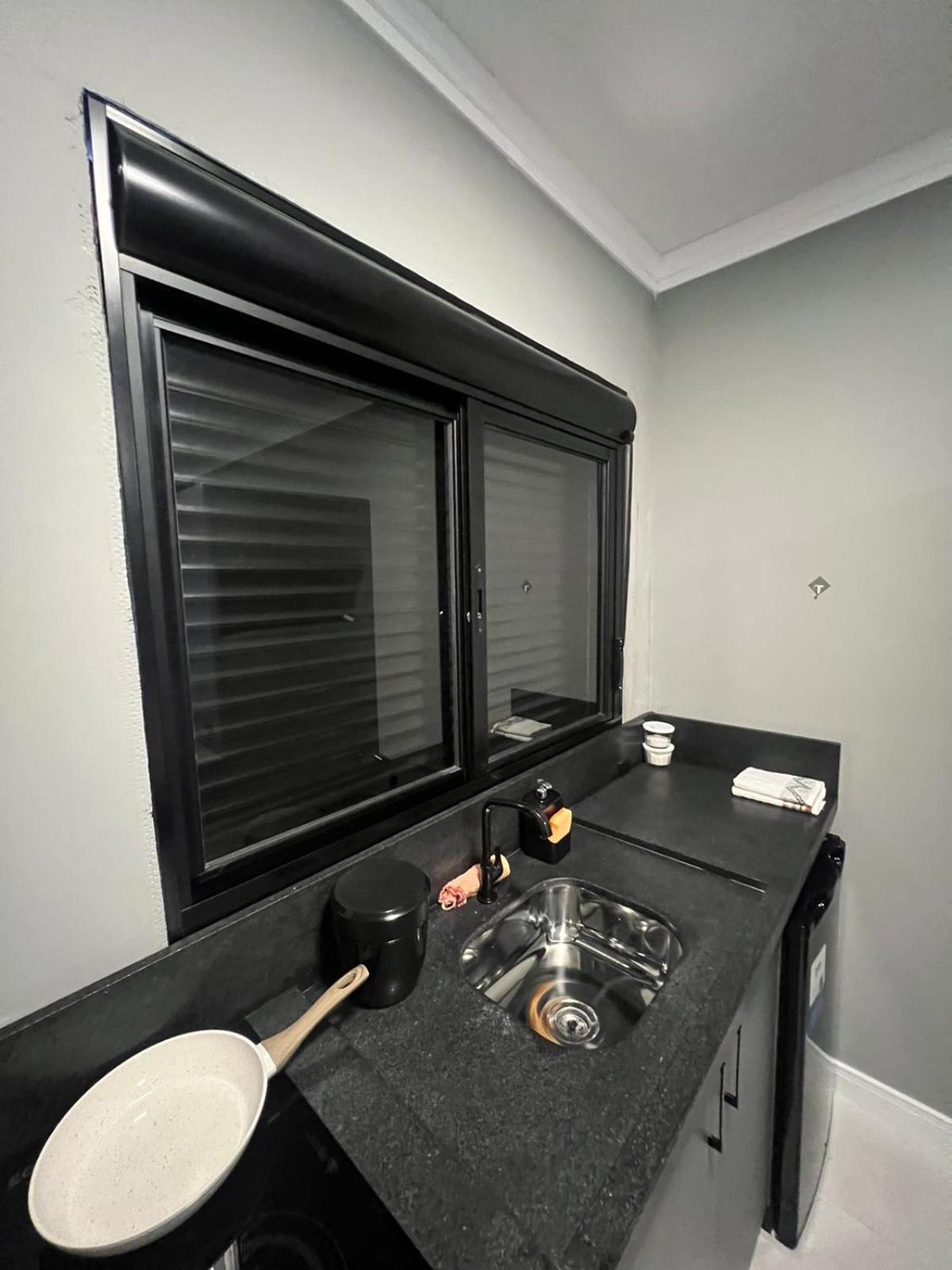 Hospedagem Confortavel E Pratica Para Viajantes E Ferias - Proxima A Br-101 เซาโจเซ ภายนอก รูปภาพ
